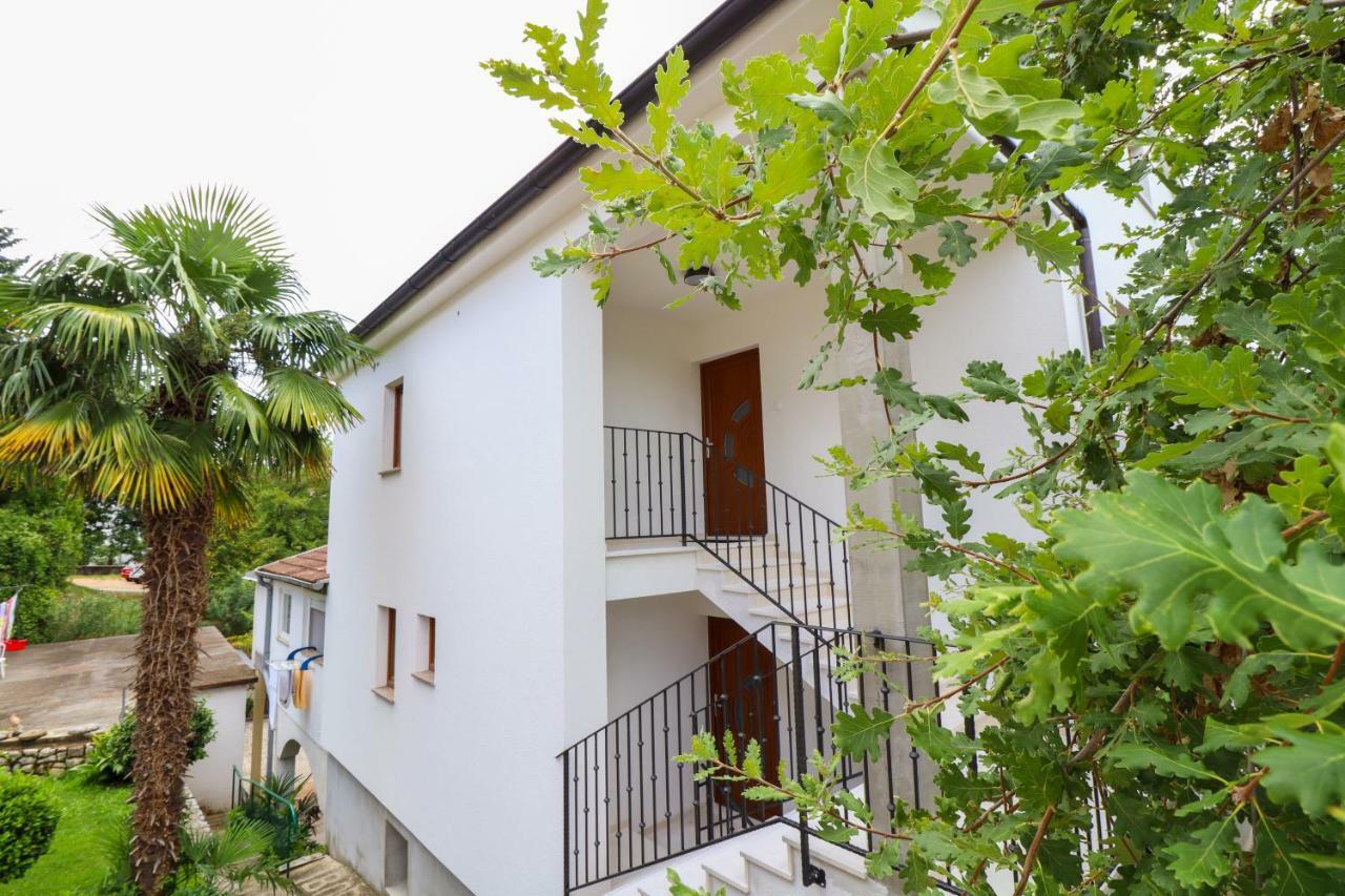 Brand New Apartment In Malinska Esterno foto